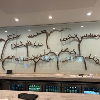 Wente Vineyards - Wine Tasting Room Near Me - Livermore, California