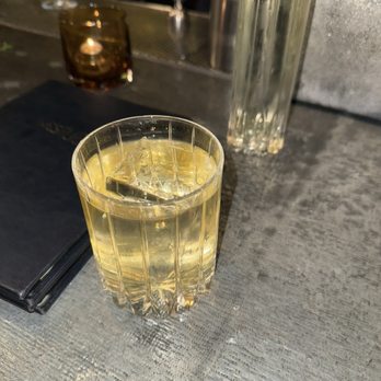 Westlight - Drink - Tapas/Small Plates Near Me - Brooklyn, New York Westlight - Drink - Tapas/Small Plates Near Me - Brooklyn, New York