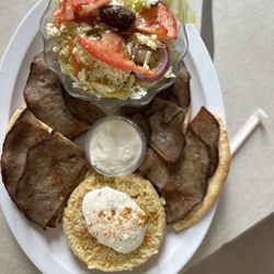 Akropolis Pizza - Greek gyro platter