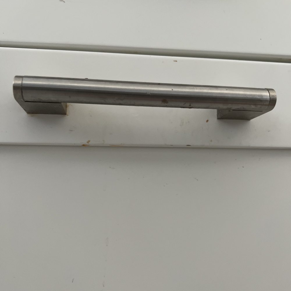 Da-Cotton Klining Services - kitchen cabinet handle - Home Cleaning Near Me - Honolulu, Hawaii