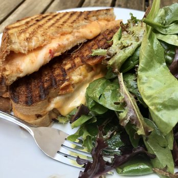 Thee Elbow Room - Pimento Grilled Cheese - Gastropubs Near Me - Montrose, California
