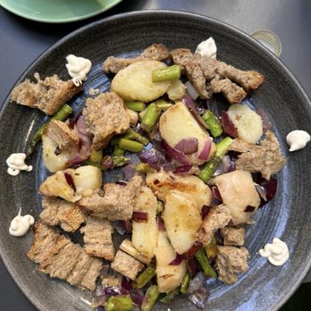 Copenhagen Coffee Lab - Vegane Kartoffel mit jede Menge Zwiebeln und Spargel - Breakfast & Brunch Near Me - Lisbon, 11
