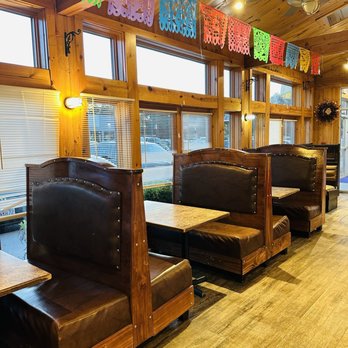 Cinco Chiles Taqueria - Mexican Near Me - Natick, Massachusetts
