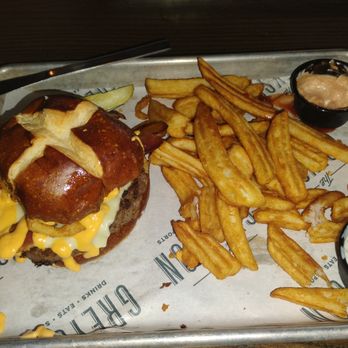 The Greyson - Bars Near Me - Palmetto, Florida