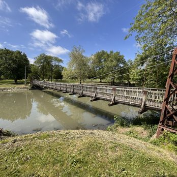 Swinging Bridges - Landmarks & Historical Buildings Near Me Swinging Bridges - Landmarks & Historical Buildings Near Me