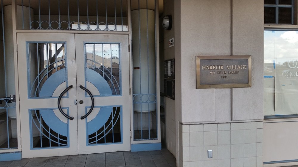 TWIN’S SHOP Updated September 2024 901 River St, Honolulu, Hawaii