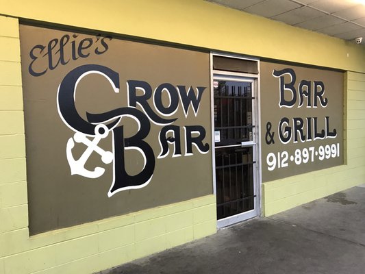 Ellie's Crow Bar Lounge by null