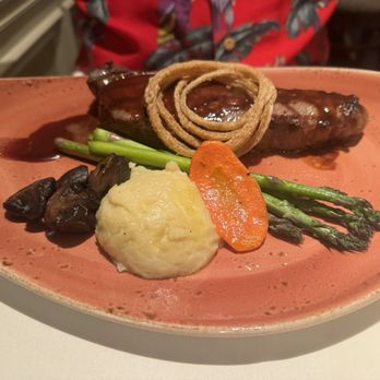Michel's At The Colony Surf - Steak with vegetables and potatoes - few substitutions off the menu - French Near Me - Honolulu, Hawaii