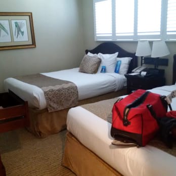 Bahia Resort Hotel - Big bedrooms. - San Diego, CA