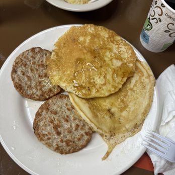 I Put My Foot N It Cafe - Pancake and turkey - Breakfast & Brunch Near Me - Scottdale, Georgia