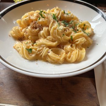 Von's 1000Spirits - Think this was sourdough pasta Mac and cheese - New American Near Me - Seattle, Washington