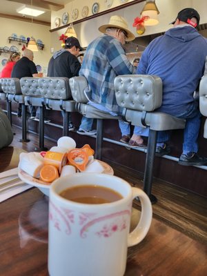 Henri's Cafe by null