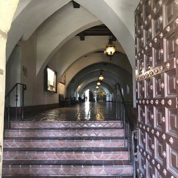 Santa Barbara County Courthouse - Landmarks & Historical Buildings Near Me - Santa Barbara, California Santa Barbara County Courthouse - Landmarks & Historical Buildings Near Me - Santa Barbara, California
