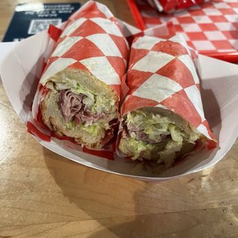 Saddleberk Northmarket Bridgepark - Grinder - Public Markets Near Me - Dublin, Ohio