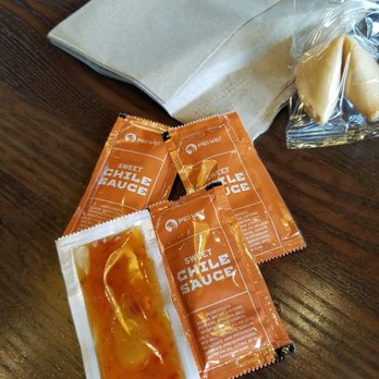 Pei Wei Asian Kitchen - Crappy chili sauce in packets, yuck. Nothing like they use to have! - Asian Fusion Near Me - Allen, Texas