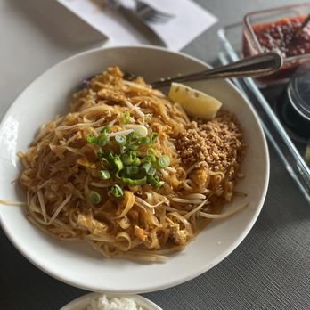 Kinnara Thai - Street Pad Thai - Thai Near Me - Van Nuys, California Kinnara Thai - Street Pad Thai - Thai Near Me - Van Nuys, California