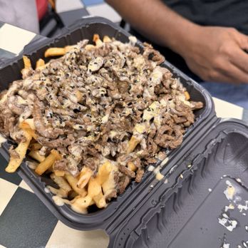Da Braddahs Grindz - Bulgogi fries.. so good. - Food Trucks Near Me - Las Vegas, Nevada Da Braddahs Grindz - Bulgogi fries.. so good. - Food Trucks Near Me - Las Vegas, Nevada