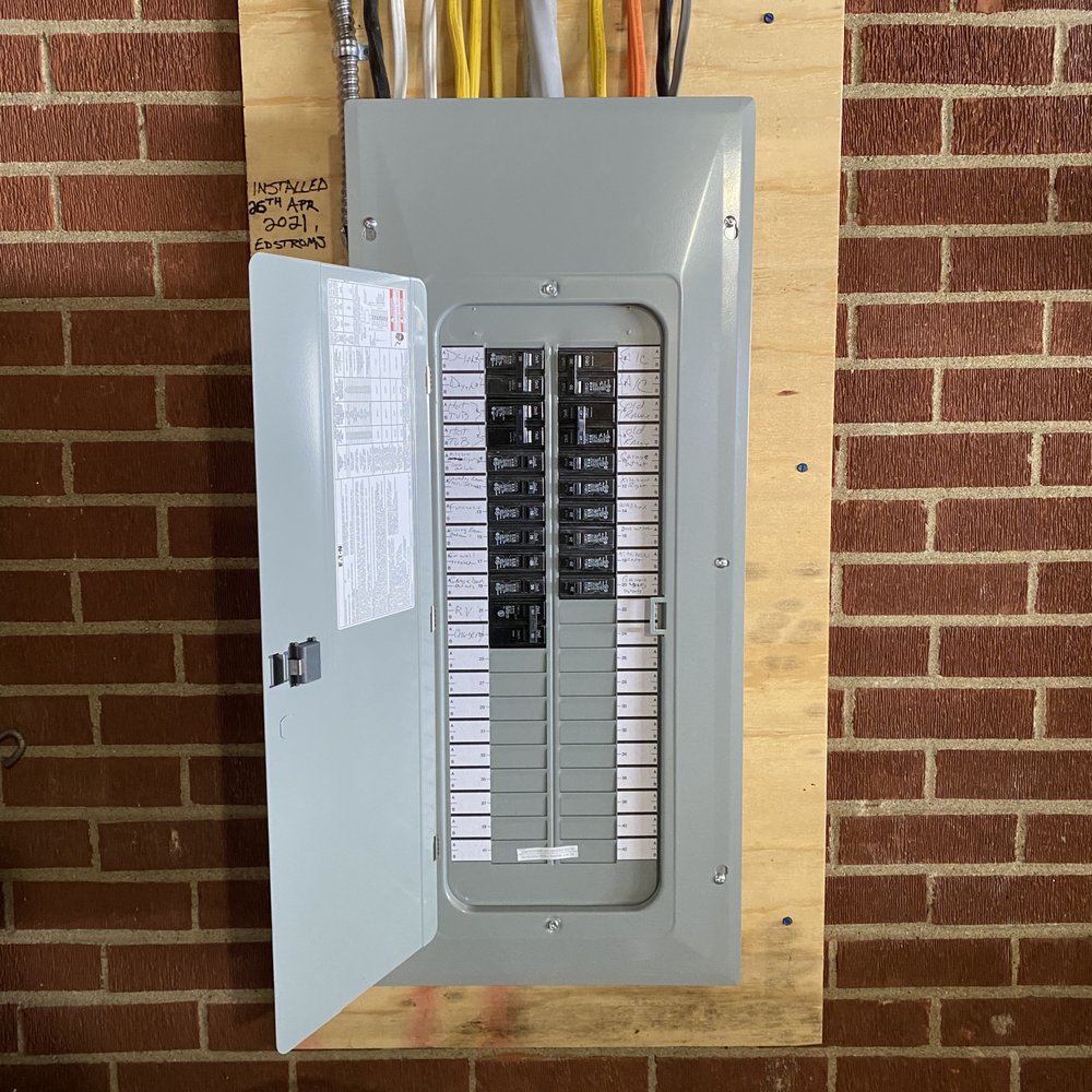 Big City Electric - Main Panel Upgraded from 100 Amp to 200 Amp..Very Clean work and looks great - Electricians Near Me - Columbus, Ohio