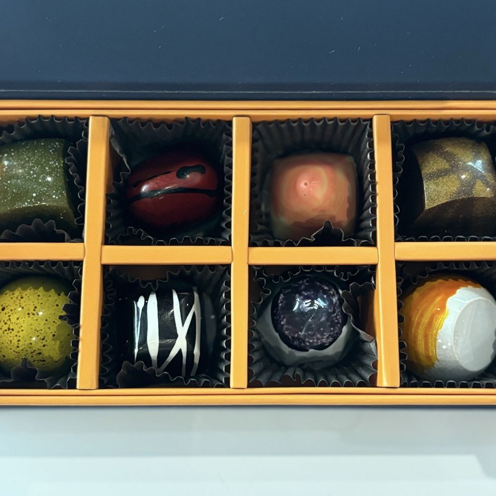Pistachio, strawberry, passionfruit, hazelnut, banana foster, dark chocolate caramel, blackberry cheesecake, and caramel macchiato Pistachio, strawberry, passionfruit, hazelnut, banana foster, dark chocolate caramel, blackberry cheesecake, and caramel macchiato
