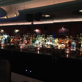 Willis Show Bar - Music Venues Near Me - Detroit, Michigan Willis Show Bar - Music Venues Near Me - Detroit, Michigan