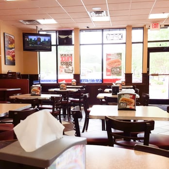 Lennys Grill & Subs - Dining area. - Sandwiches Near Me - Alpharetta, Georgia Lennys Grill & Subs - Dining area. - Sandwiches Near Me - Alpharetta, Georgia