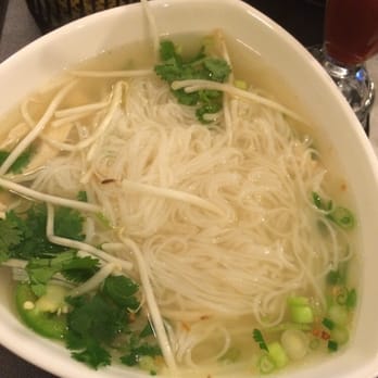 Happy Pho - Before I put all the sauces in it, they only have 1 size...but I can never eat the whole thing! - Vietnamese Near Me - Modesto, California