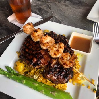 Chef's Choice Noodle Bar - Surf & Turf with Pineapple Fried Rice - Thai Near Me - Bakersfield, California Chef's Choice Noodle Bar - Surf & Turf with Pineapple Fried Rice - Thai Near Me - Bakersfield, California