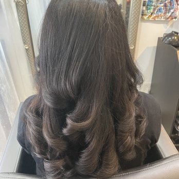 Daniel Lynn Salon - Hair Salons Near Me - Little Ferry, New Jersey