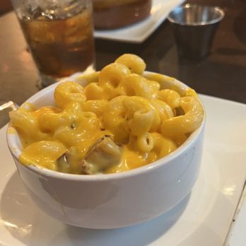 Maggie McFly's - Mac and cheese topped w/ bacon - New American Near Me - Glastonbury, Connecticut Maggie McFly's - Mac and cheese topped w/ bacon - New American Near Me - Glastonbury, Connecticut