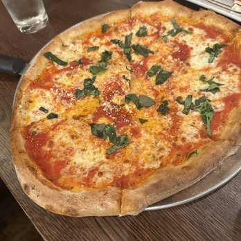 La Porta - Margherita Pie (Small) - Pizza Near Me - Northport, New York La Porta - Margherita Pie (Small) - Pizza Near Me - Northport, New York