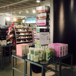 Kicks - Elizabeth Ardenin & Cliniquen tuotteita kohtuuhinnoin? Kyllä kiitos!