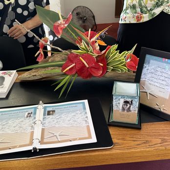 Diamond Head Mortuary & Williams Funeral Services - Coordinated stationery to keep track of guests and commemorate loved one. - Mortuary Services Near Me - Honolulu, Hawaii