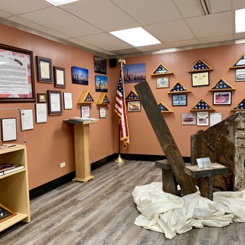 Spyderco Factory Outlet - Outlet Stores Near Me - Golden, Colorado