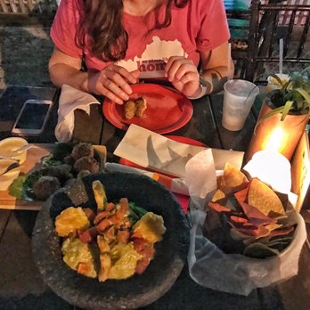 Duffy's Love Shack - Guacamole and chips - Music Venues Near Me - St. Thomas, Virgin Islands