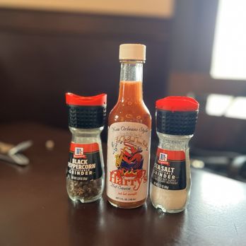 Harry's Seafood Bar & Grille - Condiments - Seafood Near Me - St Augustine, Florida