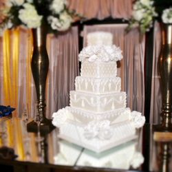 Xoxo cake creations
