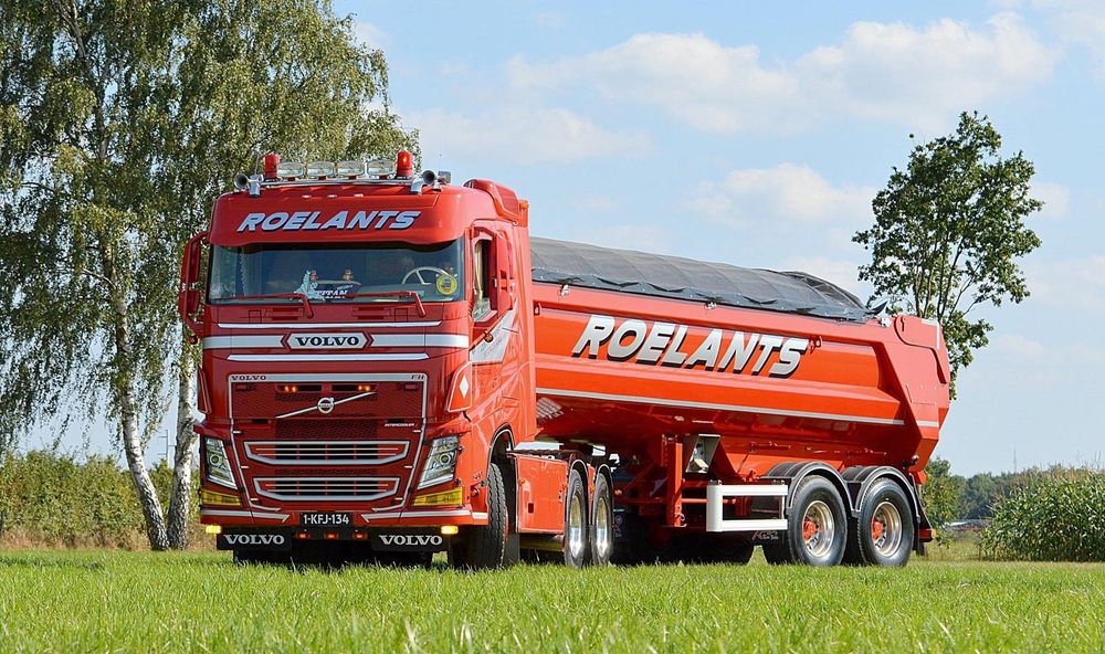 HYDRAULIC RAM TRAILER Heideveld 6, Huizingen, VlaamsBrabant, Belgium