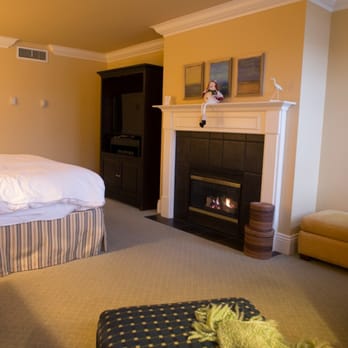 Harbour House - Hotels Near Me - Niagara-on-the-Lake, Ontario
