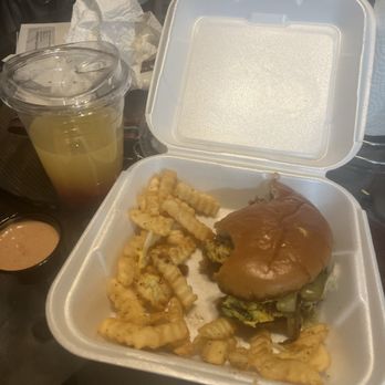 Doobie's Kitchen - Jalapeño burger with bacon , fries and strawberry lemonade - Caterers Near Me Doobie's Kitchen - Jalapeño burger with bacon , fries and strawberry lemonade - Caterers Near Me