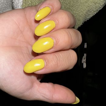 Lumera Nail Salon - Nail Salons Near Me - Chicago, Illinois