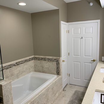 The Tile Shop - Master bathroom soaking tub - Tiling Near Me - Skokie, Illinois
