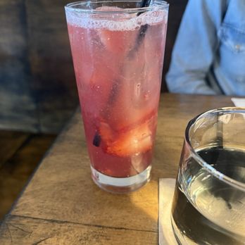 Bye Bye Birdie - Strawberry London - Salad Near Me - Beaufort, South Carolina