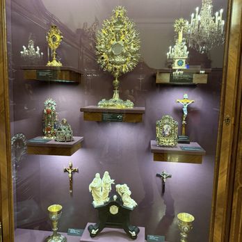 Schatzkammer - Museums Near Me - Vienna, 9