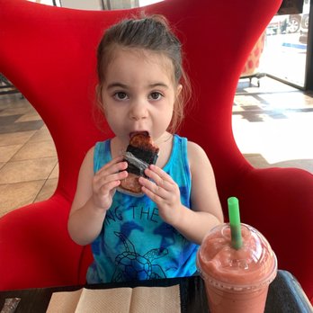 Anime Boba Cafe - Strawberry boba smoothie and a musubi. - Bubble Tea Near Me - Henderson, Nevada