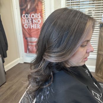 Bella VF Salon - Money pieces tone cut n style - Hair Salons Near Me - New Caney , Texas