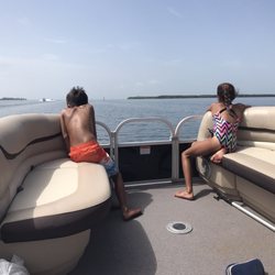 Tampa Bay Boat Rentals - Beautiful clean comfy boat! Great family vacation!!