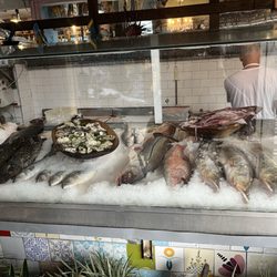 Peixaria Bar e Venda - Fresh fish on display