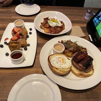 Yard House - Bread Pudding French Toast, Breakfast Pork Belly Burger, Corn Beef Corned Beef & Potato Hash* - New American Near Me - Rancho Cucamonga, California Yard House - Bread Pudding French Toast, Breakfast Pork Belly Burger, Corn Beef Corned Beef & Potato Hash* - New American Near Me - Rancho Cucamonga, California