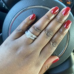 Kelly's Nails - Refill with gel polish