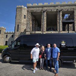 Jimbos Limos - Hats off the Jimbo Simmons the operator owner of Jimbos Limos for the great job of driving Faye Jordan and myself to the Kentucky Castle.